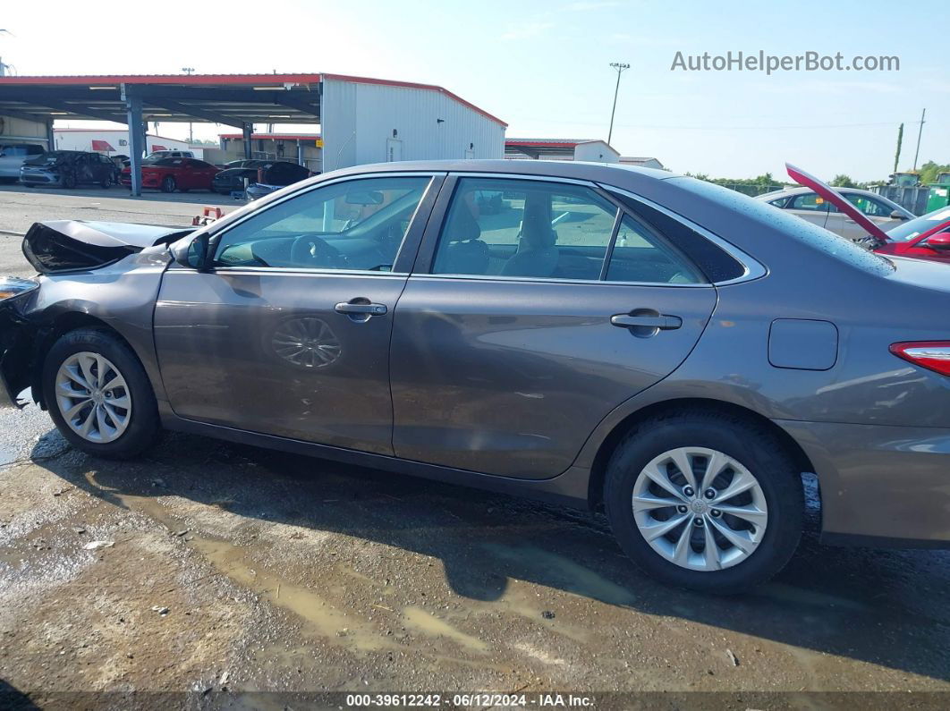 2016 Toyota Camry Le Gray vin: 4T4BF1FK8GR577112