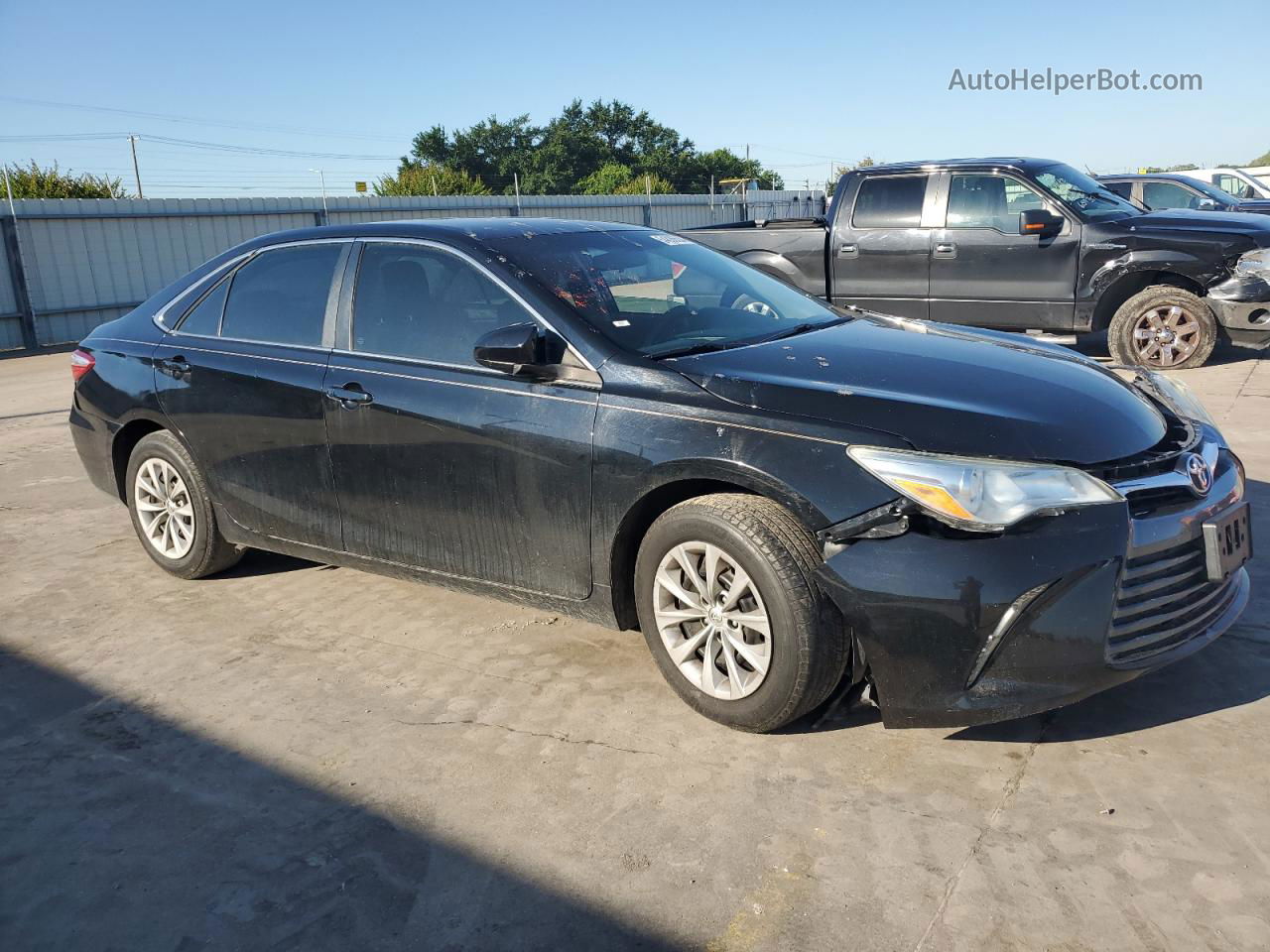 2016 Toyota Camry Le Black vin: 4T4BF1FK9GR575059