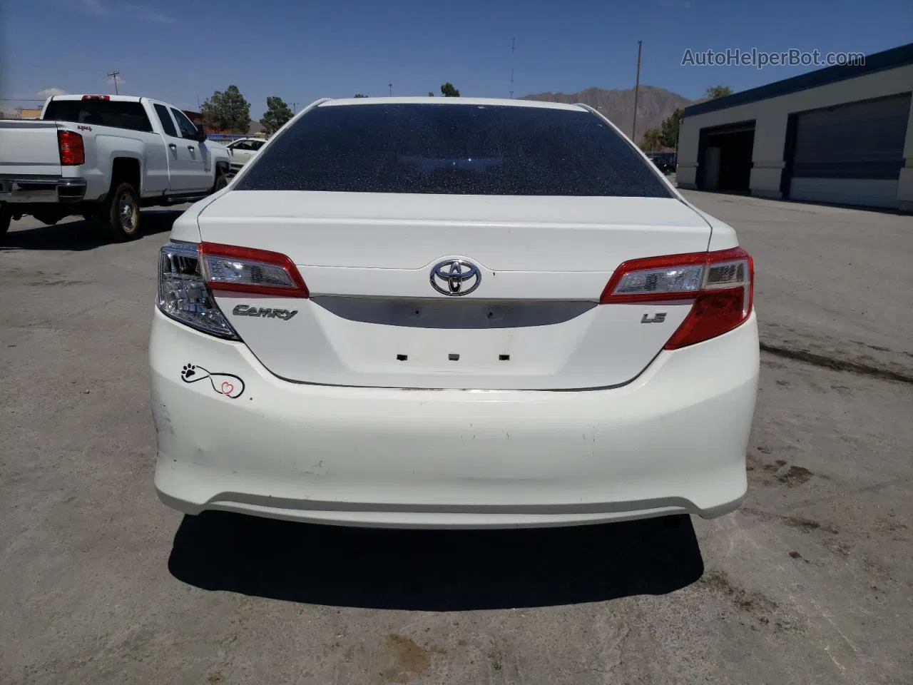 2013 Toyota Camry L White vin: 4T4BF1FKXDR297350