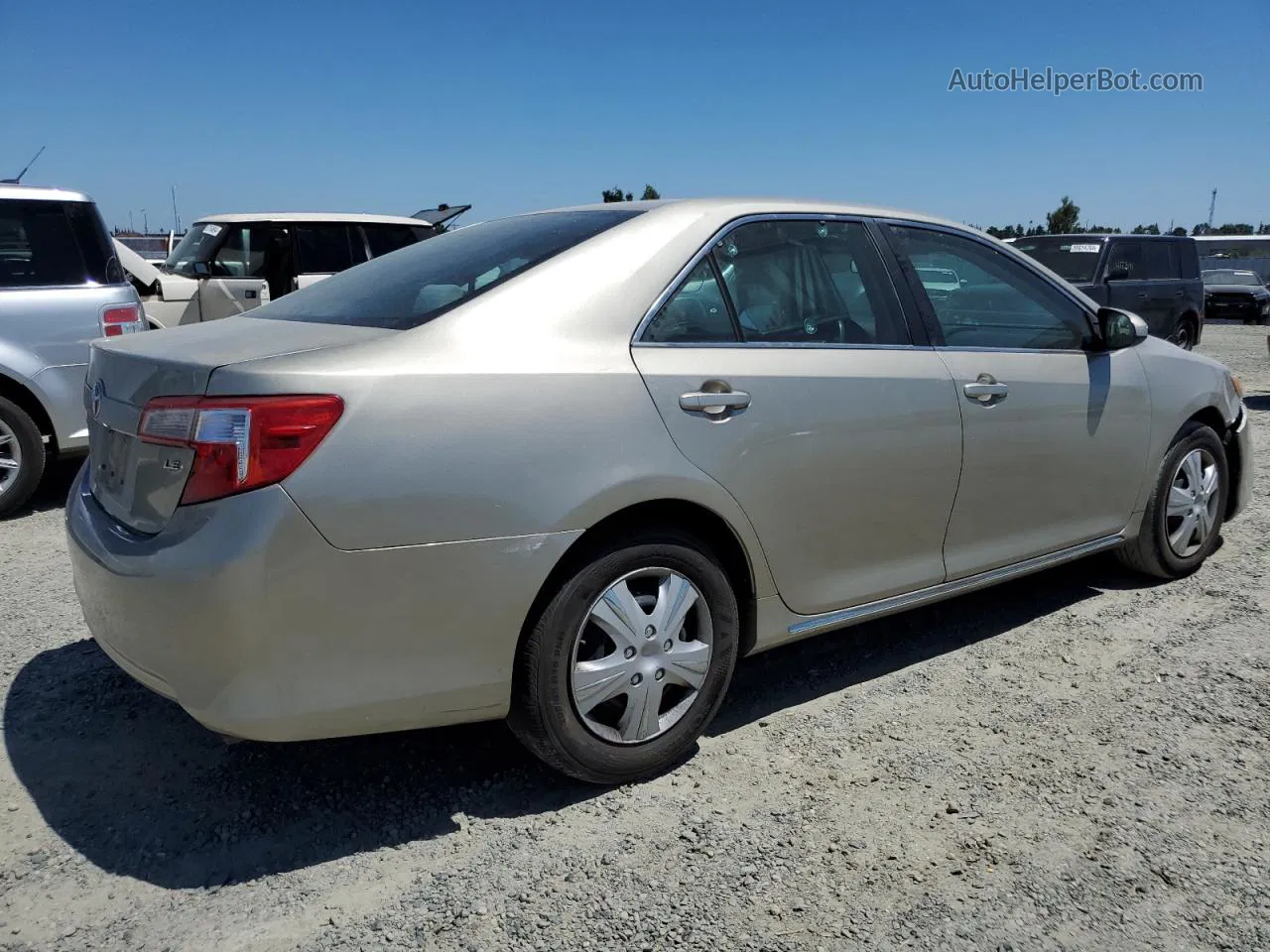 2014 Toyota Camry L Золотой vin: 4T4BF1FKXER439360