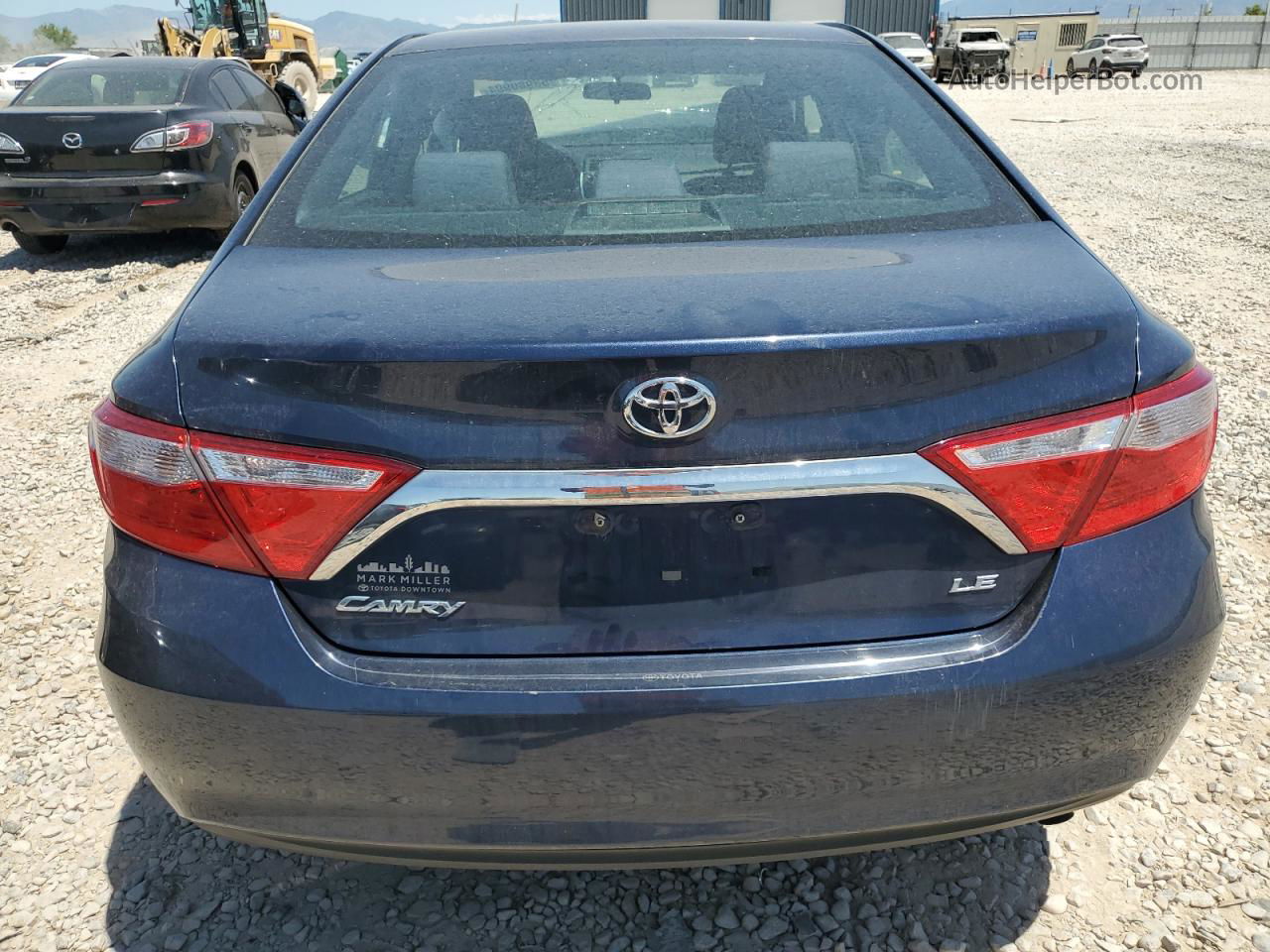 2016 Toyota Camry Le Blue vin: 4T4BF1FKXGR563518