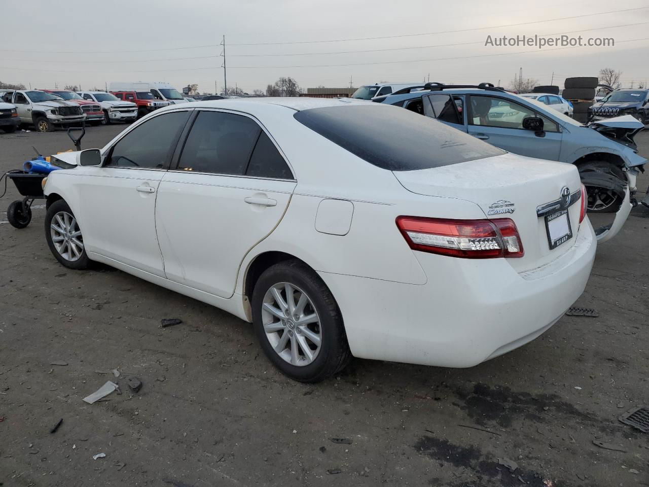 2011 Toyota Camry Base White vin: 4T4BF3EK2BR157433