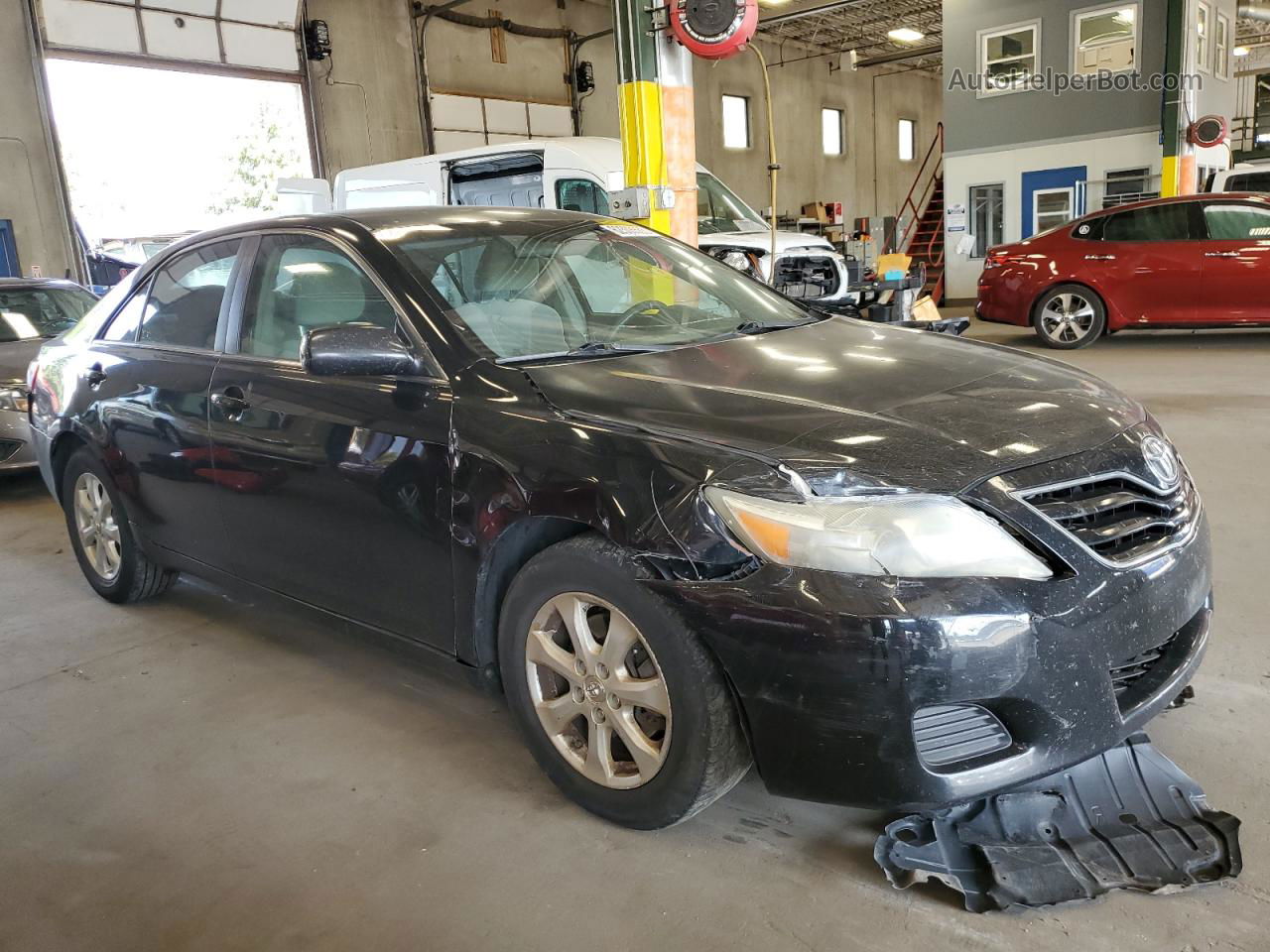 2011 Toyota Camry Base Черный vin: 4T4BF3EK2BR186978