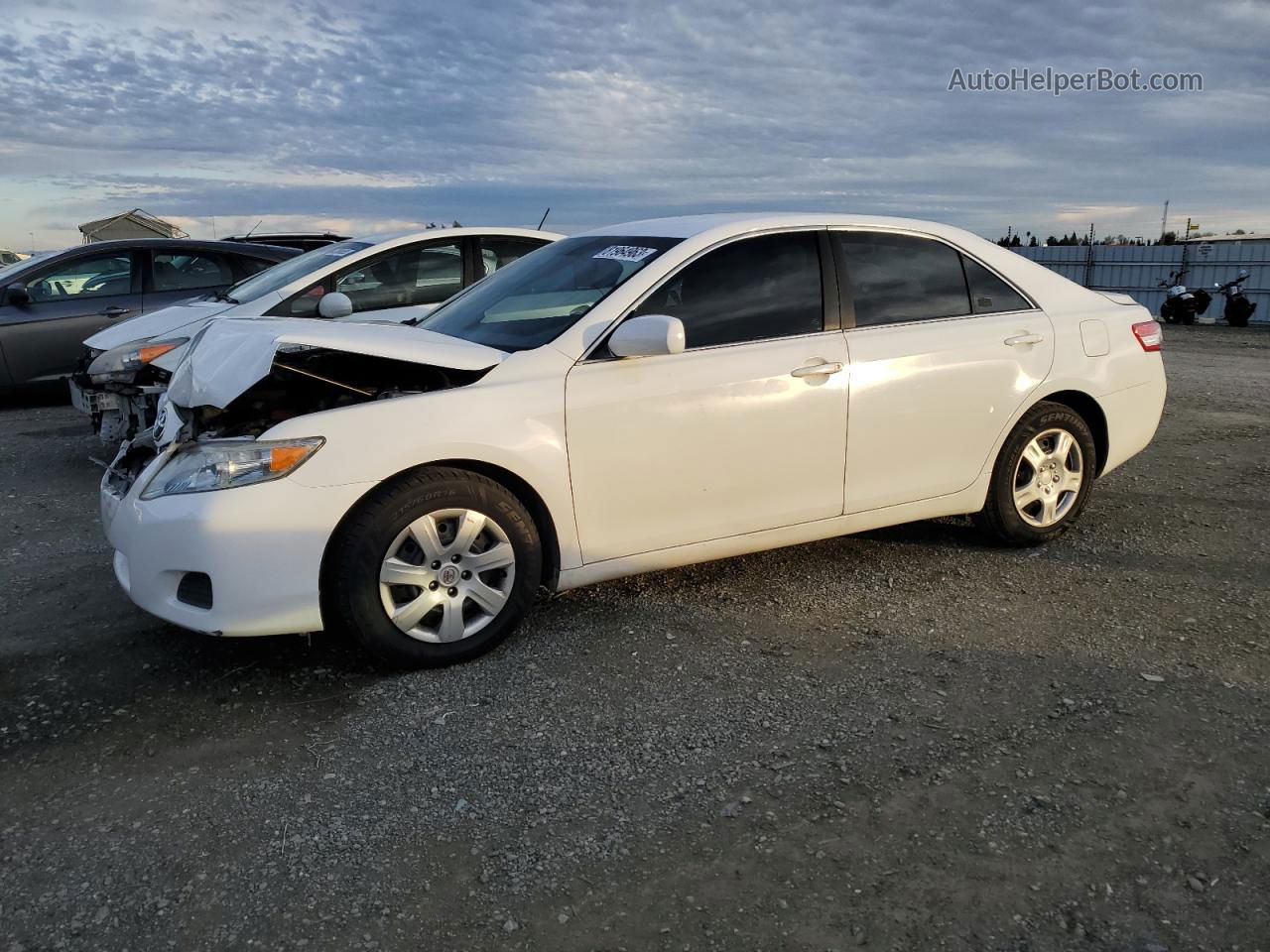 2011 Toyota Camry Base White vin: 4T4BF3EK2BR209515