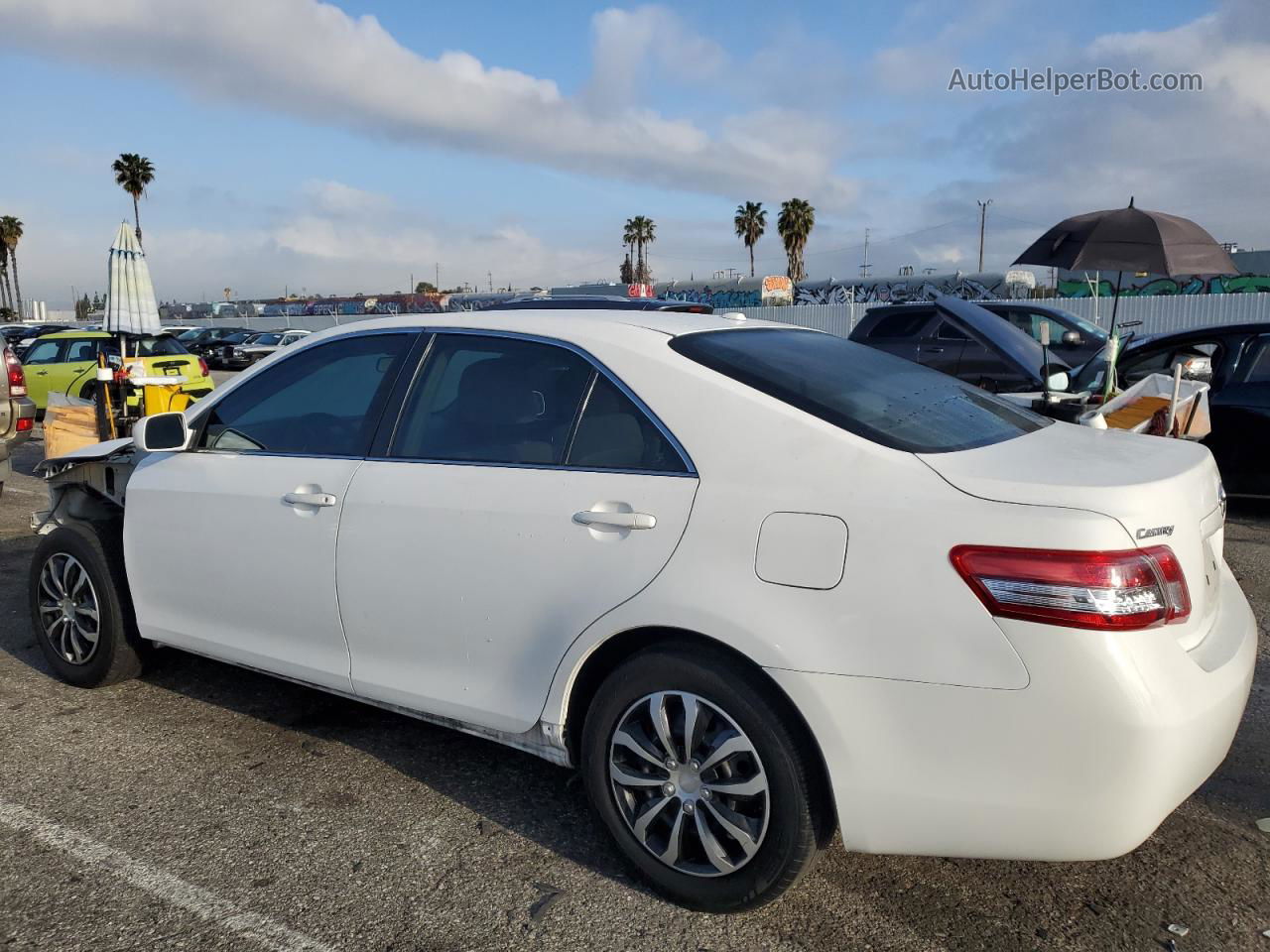 2011 Toyota Camry Base White vin: 4T4BF3EK4BR123655