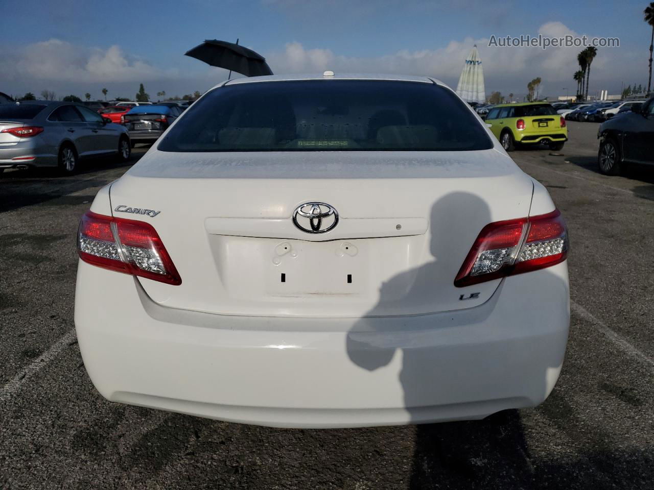 2011 Toyota Camry Base White vin: 4T4BF3EK4BR123655