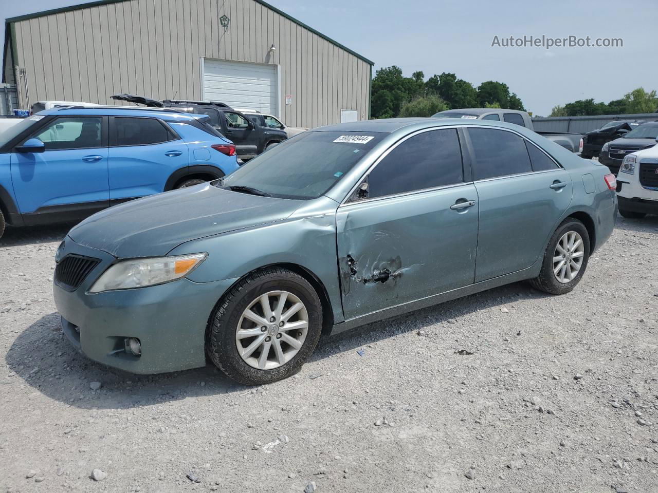 2011 Toyota Camry Base Зеленый vin: 4T4BF3EK5BR088253