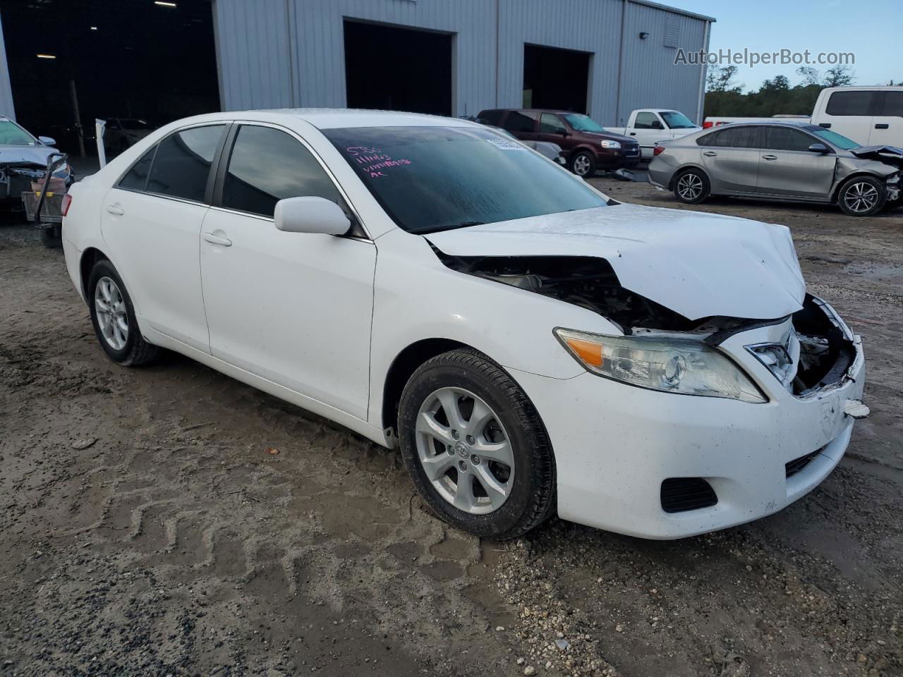 2011 Toyota Camry Base White vin: 4T4BF3EK5BR109036