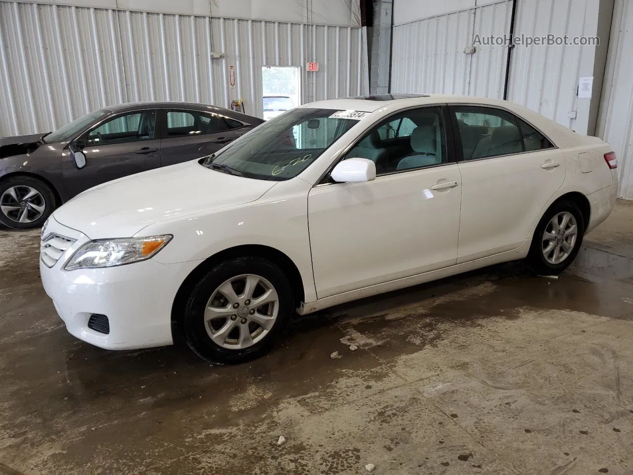 2011 Toyota Camry Base White vin: 4T4BF3EK5BR140500