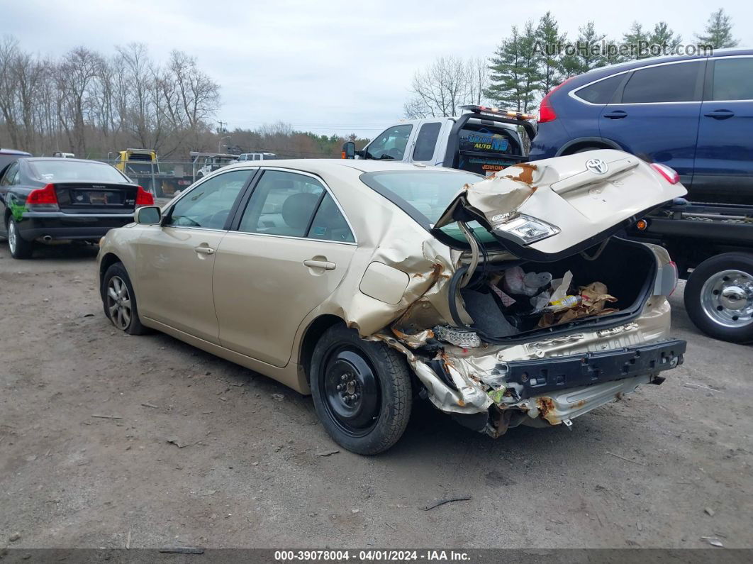 2011 Toyota Camry Le Gold vin: 4T4BF3EK6BR138223
