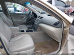 2011 Toyota Camry Le Gold vin: 4T4BF3EK6BR138223