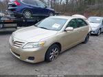 2011 Toyota Camry Le Gold vin: 4T4BF3EK6BR138223