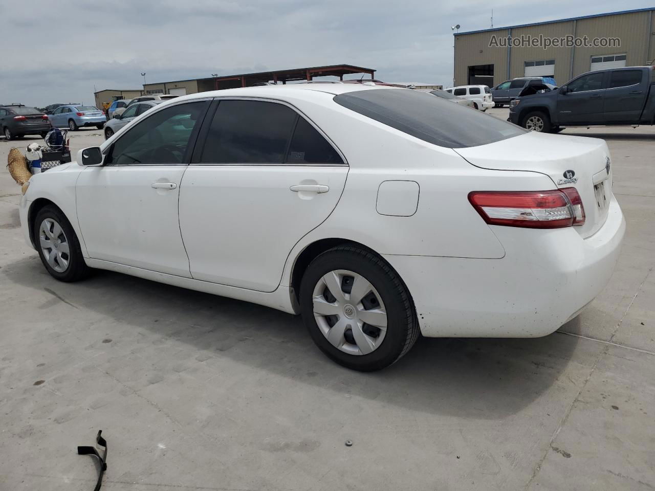 2011 Toyota Camry Base White vin: 4T4BF3EK6BR173313