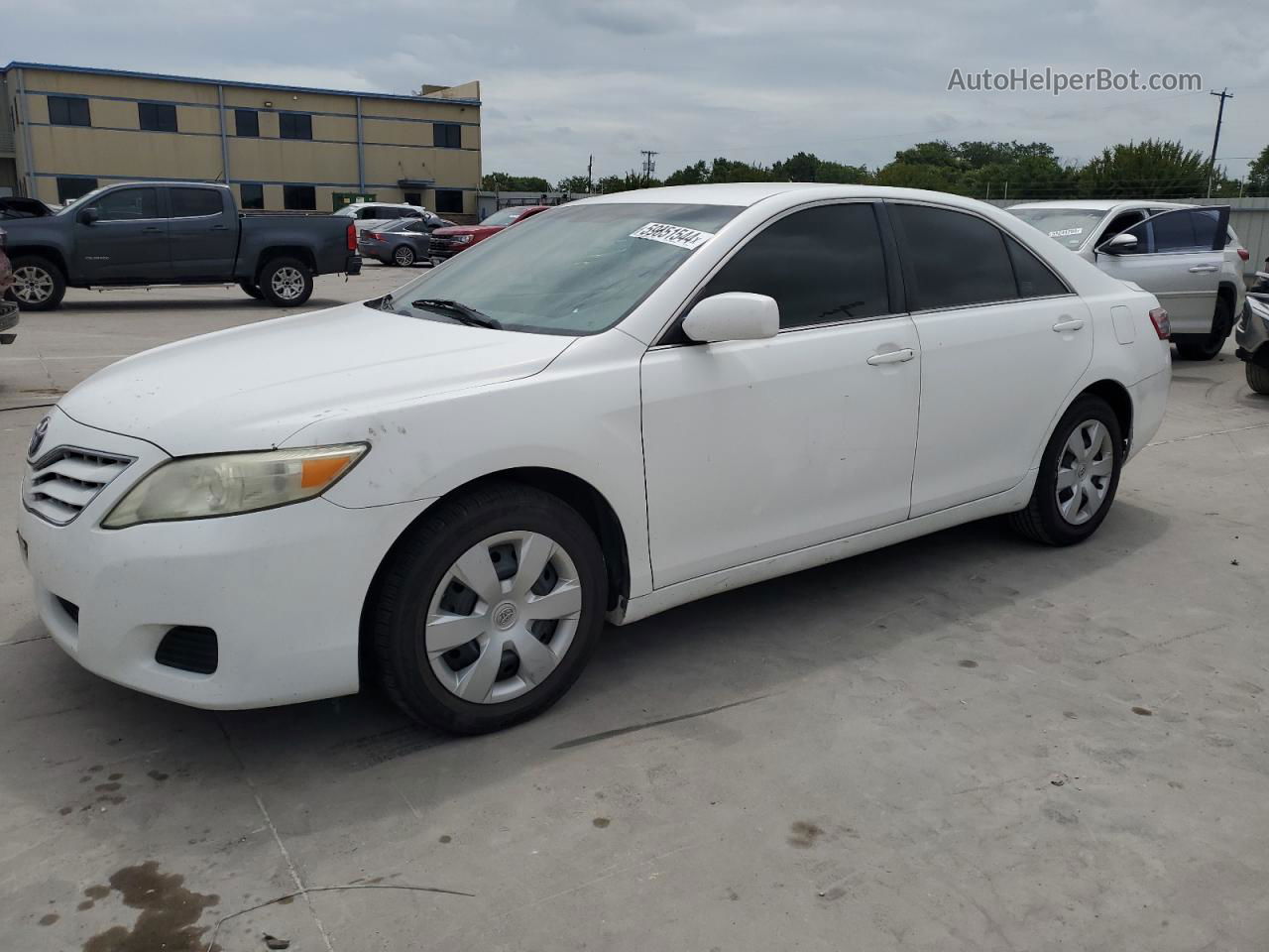 2011 Toyota Camry Base Белый vin: 4T4BF3EK6BR173313