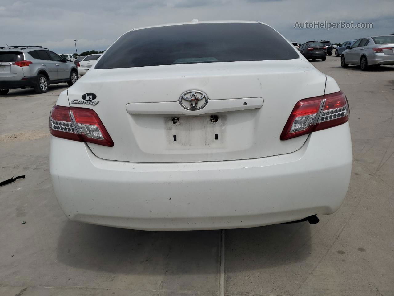 2011 Toyota Camry Base Белый vin: 4T4BF3EK6BR173313