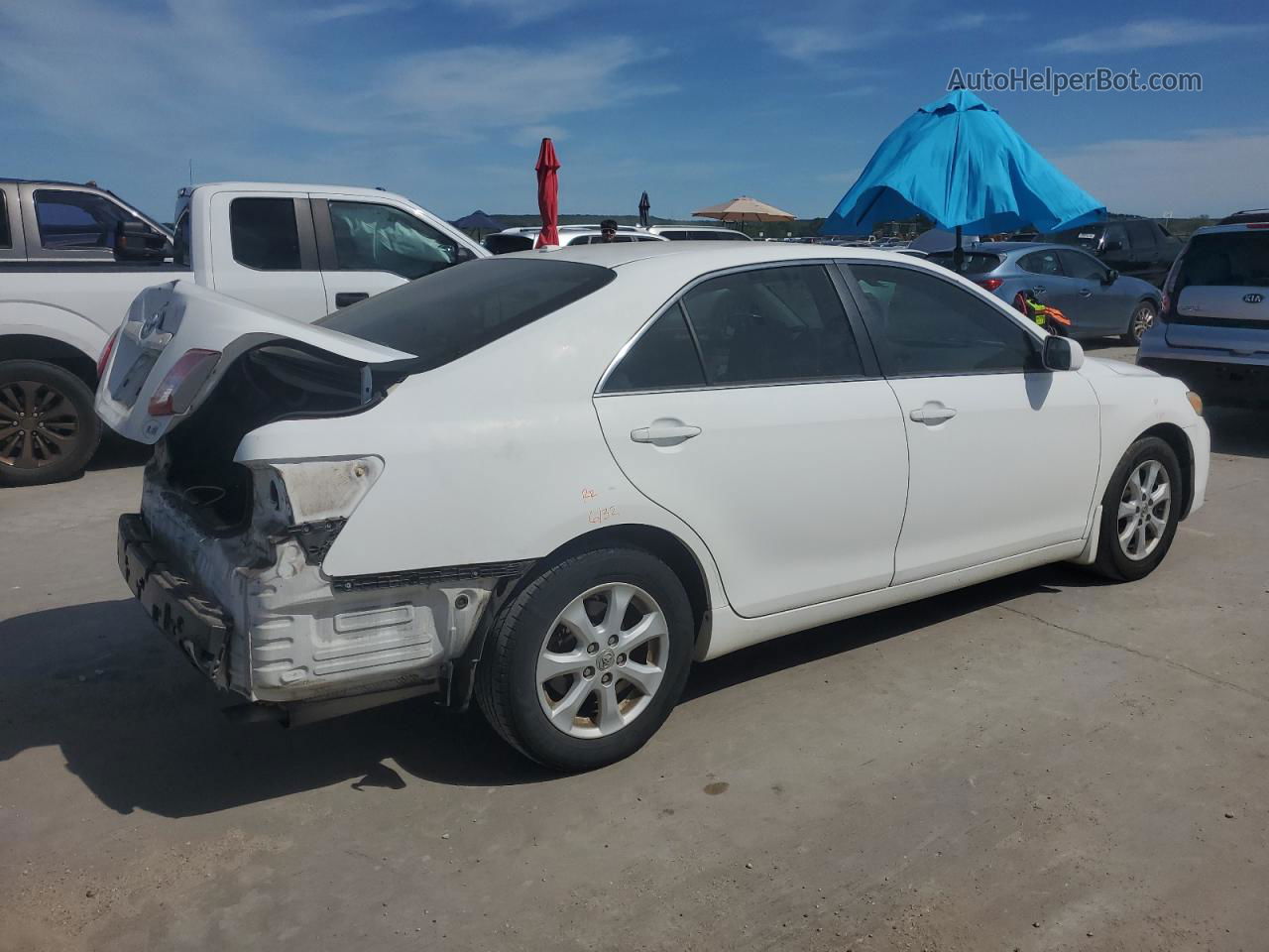 2011 Toyota Camry Base White vin: 4T4BF3EK6BR196154