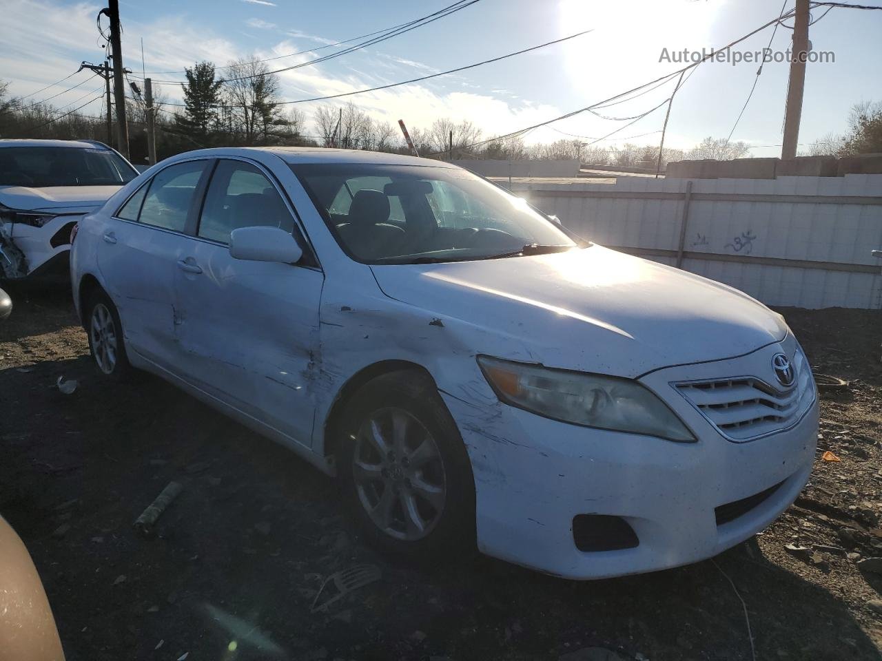 2011 Toyota Camry Base Белый vin: 4T4BF3EK7BR109121