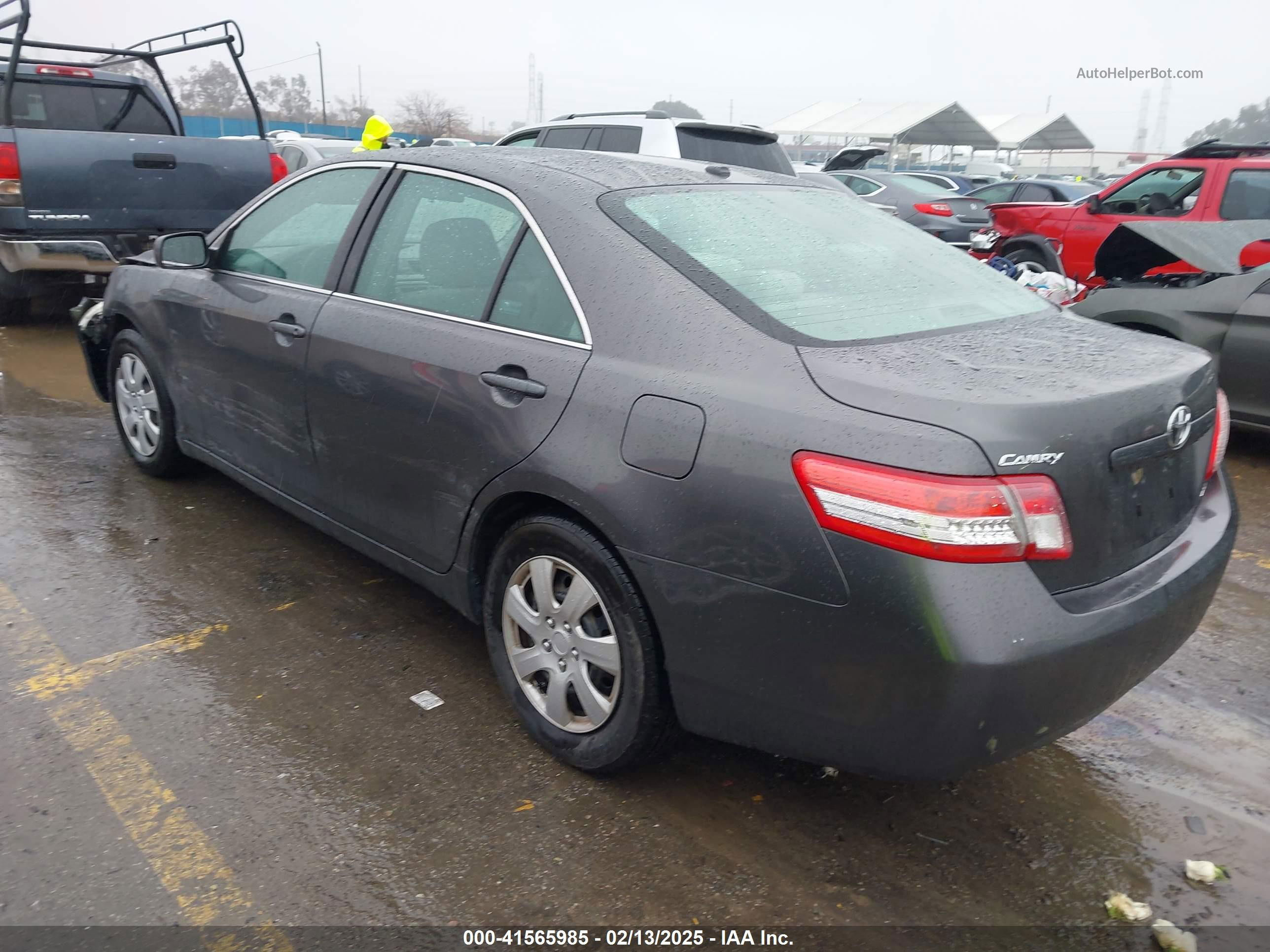 2011 Toyota Camry Le Gray vin: 4T4BF3EK7BR111810
