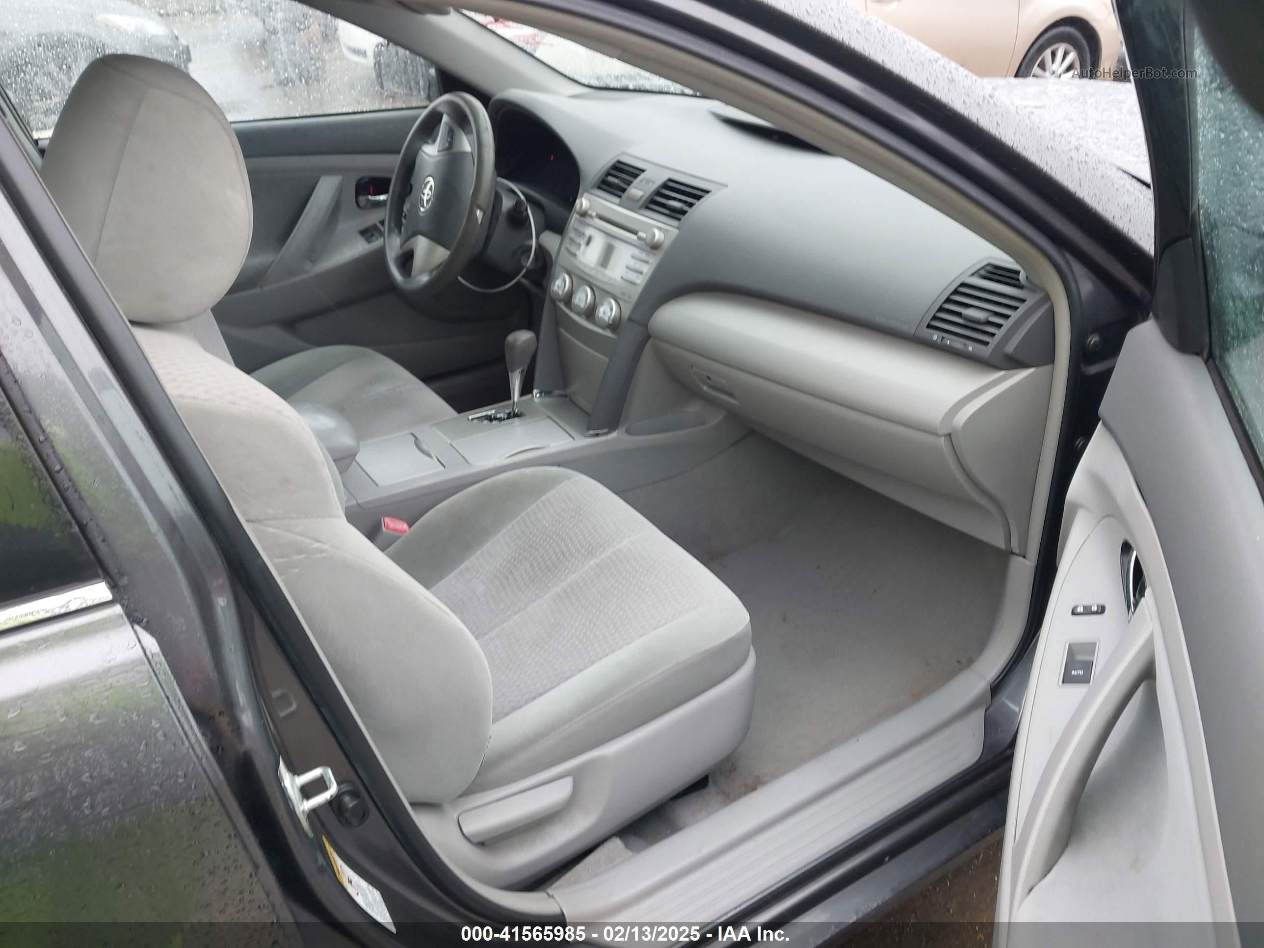 2011 Toyota Camry Le Gray vin: 4T4BF3EK7BR111810