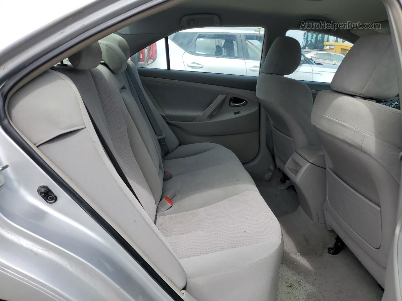 2011 Toyota Camry Base Серебряный vin: 4T4BF3EK8BR089042