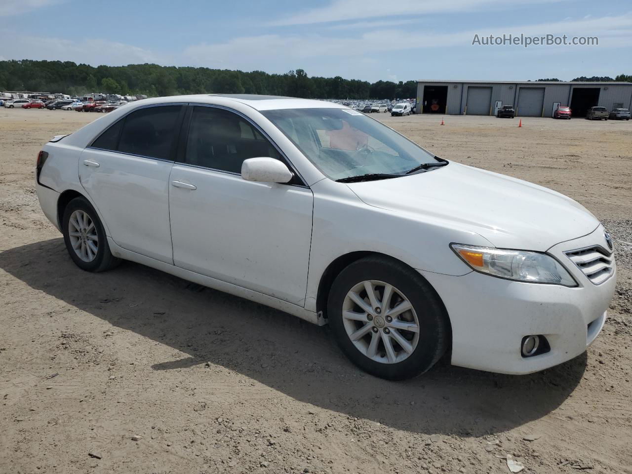 2011 Toyota Camry Base White vin: 4T4BF3EK9BR097148