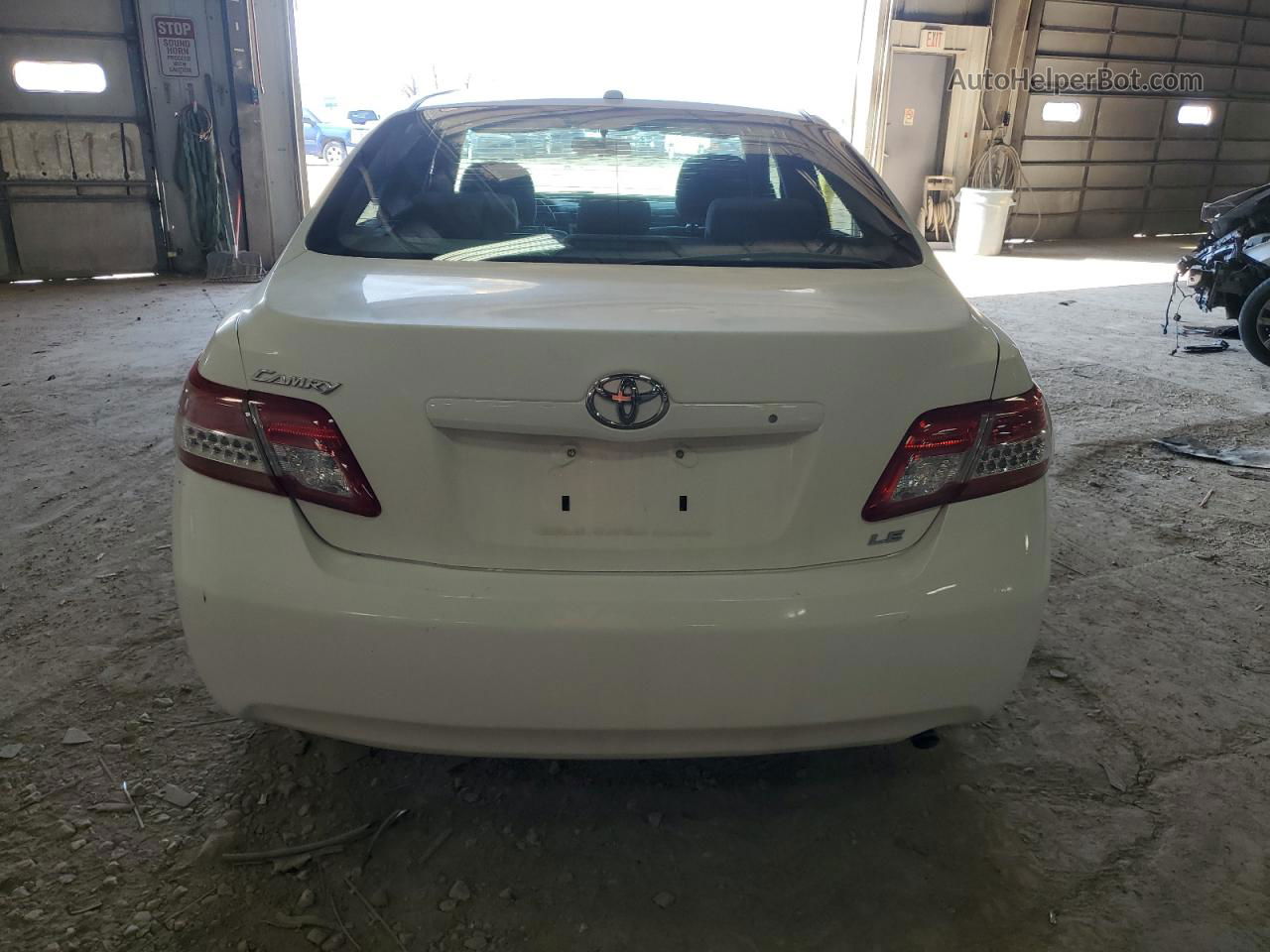 2011 Toyota Camry Base White vin: 4T4BF3EK9BR169465