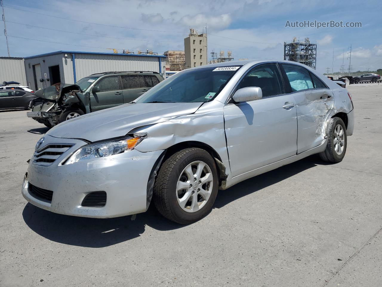 2011 Toyota Camry Base Серебряный vin: 4T4BF3EKXBR209049