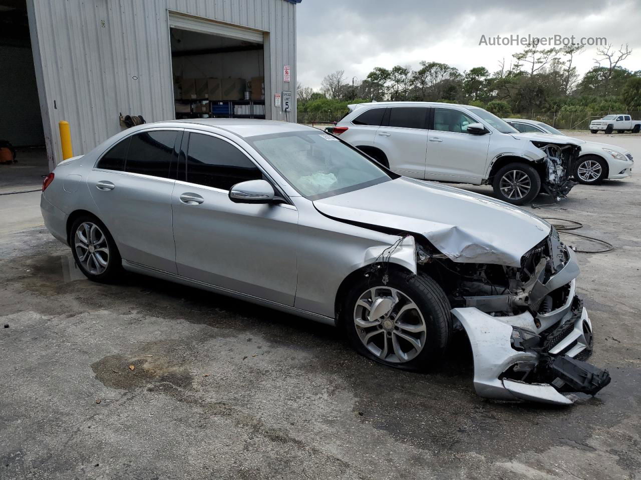 2015 Mercedes-benz C 300 Silver vin: 55SWF4JB0FU068209