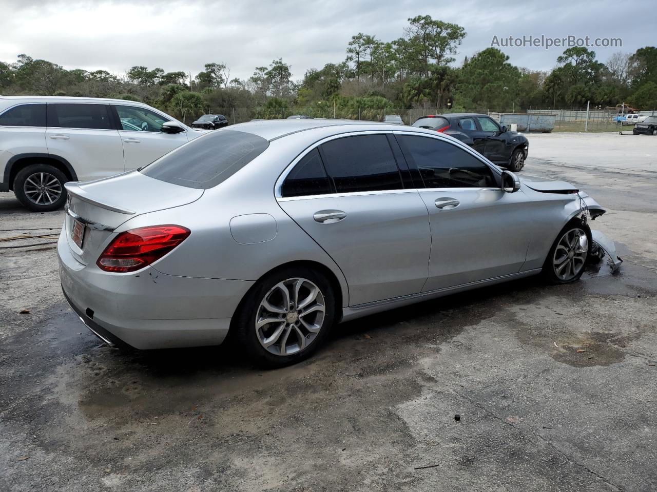 2015 Mercedes-benz C 300 Серебряный vin: 55SWF4JB0FU068209