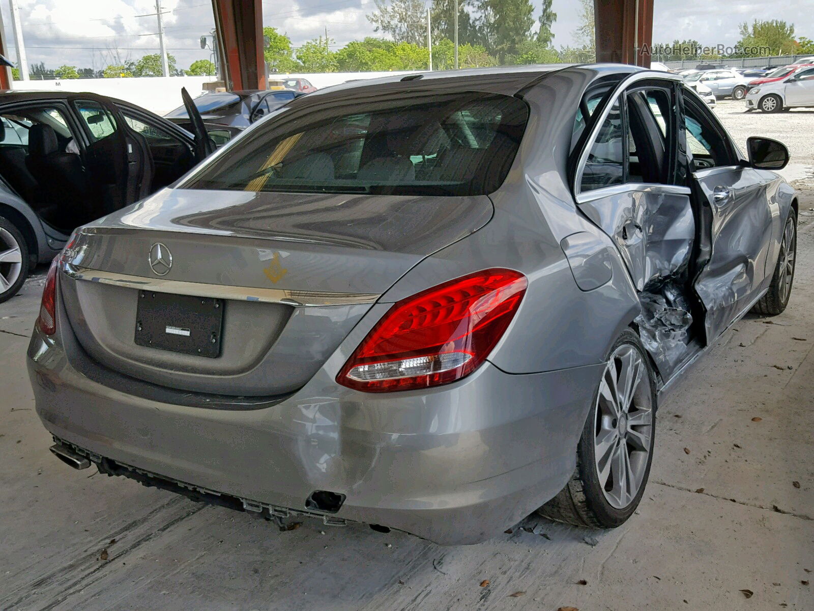 2015 Mercedes-benz C 300 Silver vin: 55SWF4JB0FU077590