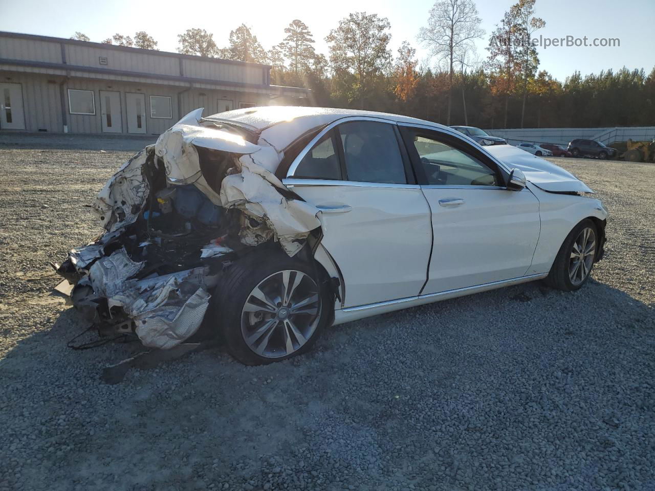 2015 Mercedes-benz C 300 White vin: 55SWF4JB3FU087840