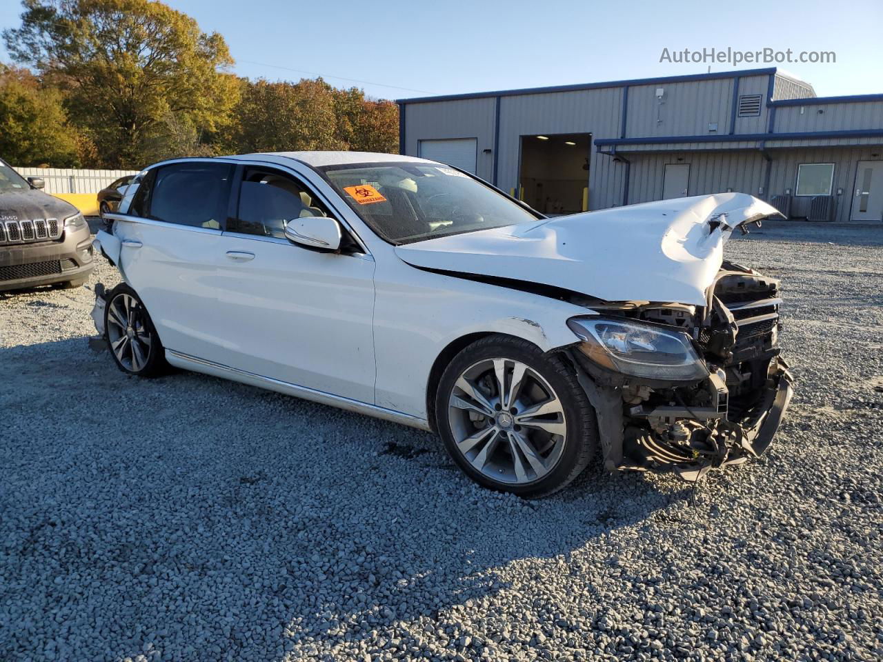 2015 Mercedes-benz C 300 Белый vin: 55SWF4JB3FU087840