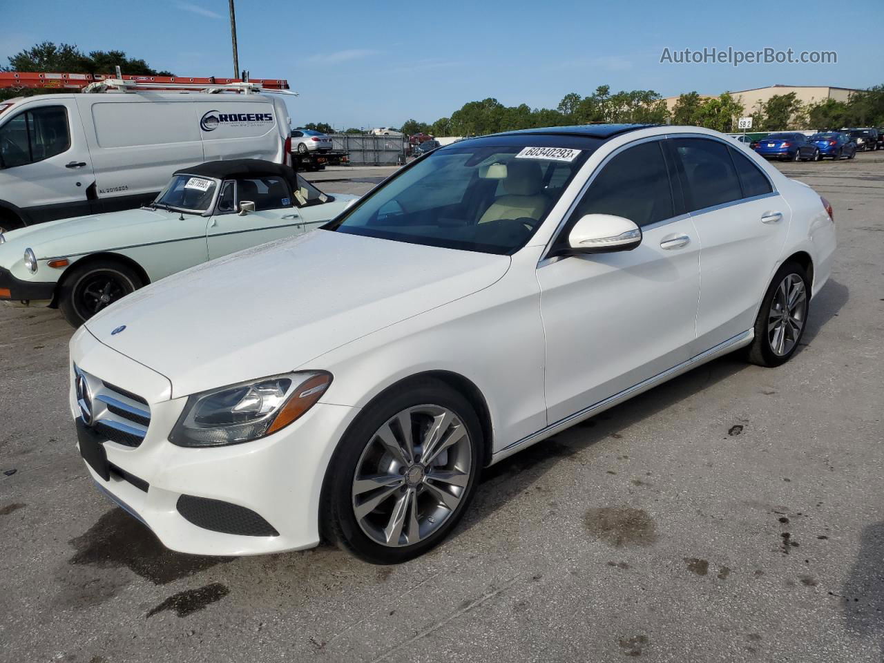 2015 Mercedes-benz C 300 White vin: 55SWF4JB3FU095744