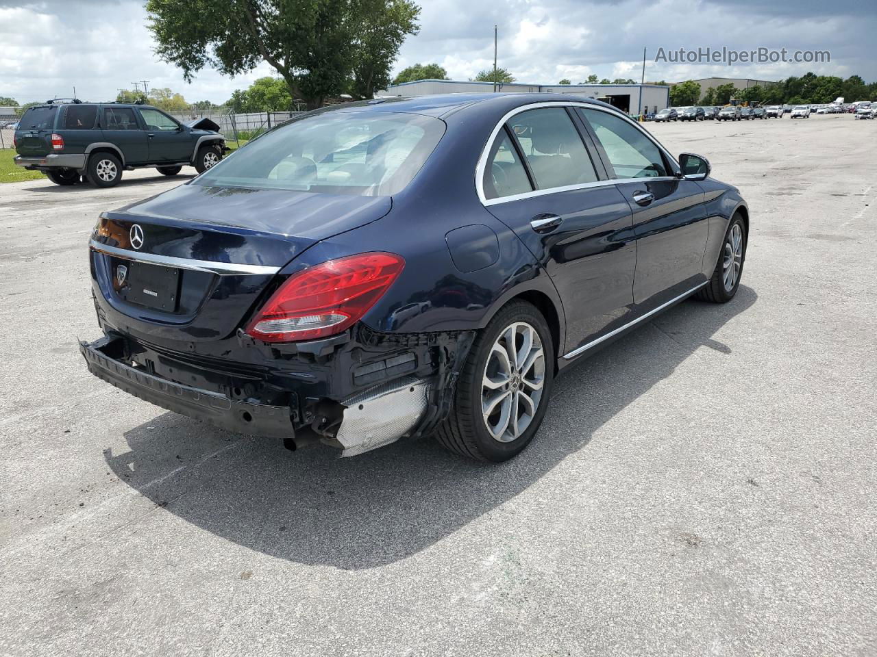 2018 Mercedes-benz C 300 Blue vin: 55SWF4JB3JU258269