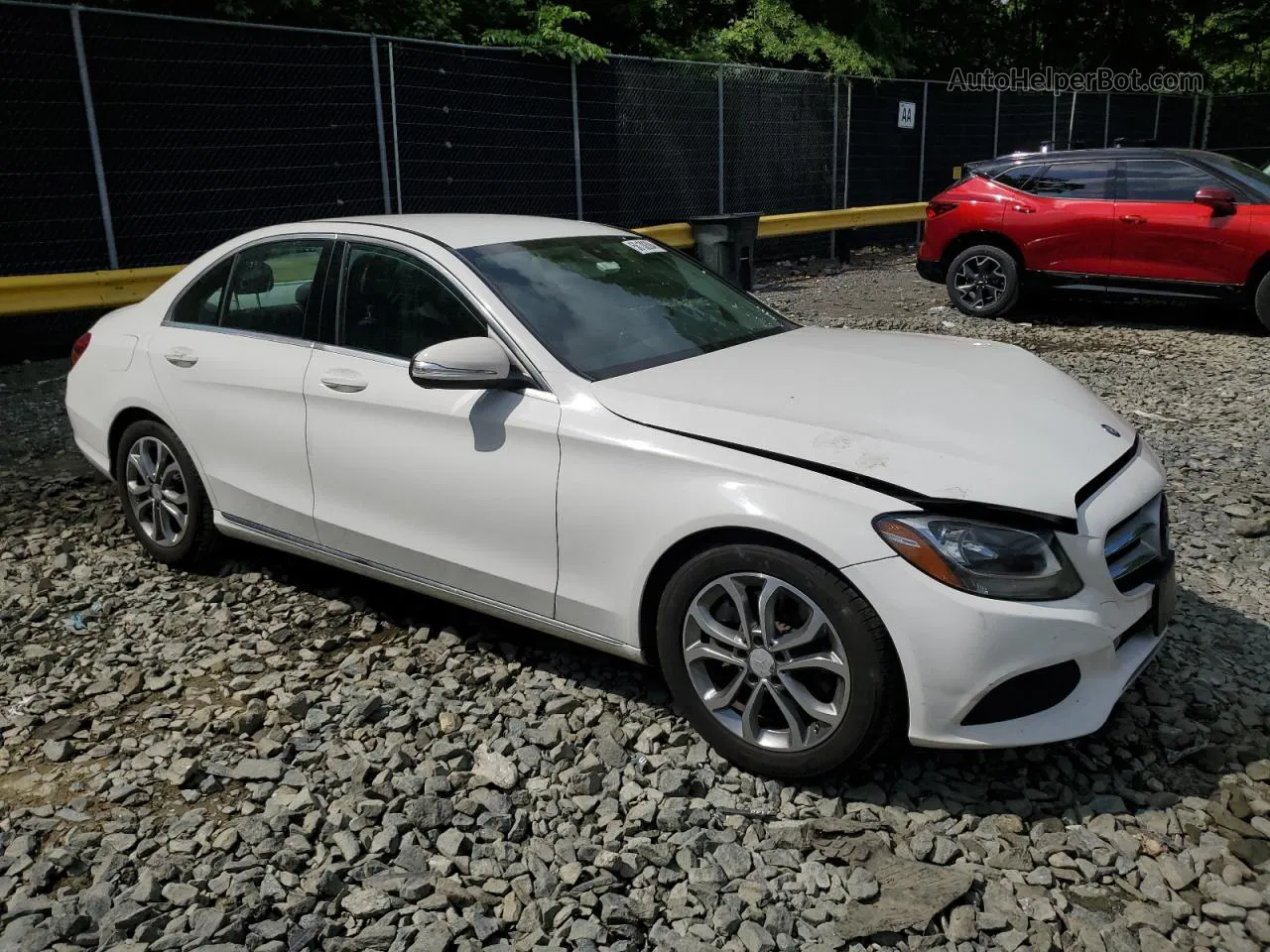 2015 Mercedes-benz C 300 White vin: 55SWF4JB4FU067709