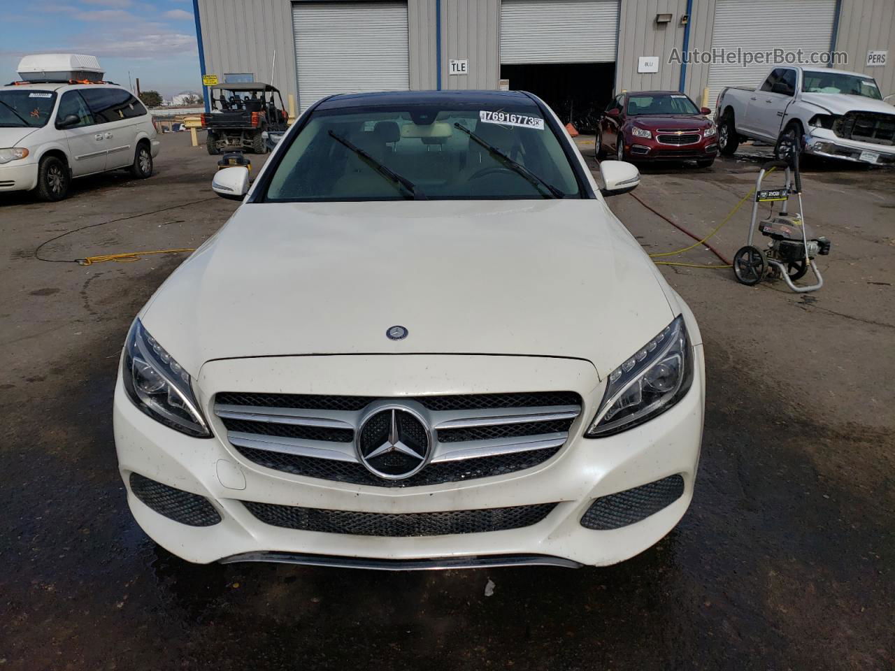 2015 Mercedes-benz C 300 White vin: 55SWF4JB6FU071700