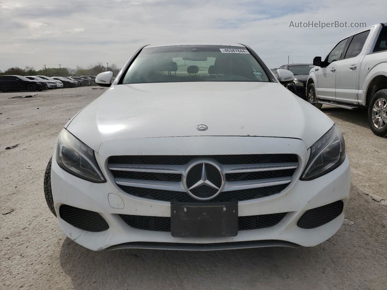 2015 Mercedes-benz C 300 White vin: 55SWF4JB7FU043985