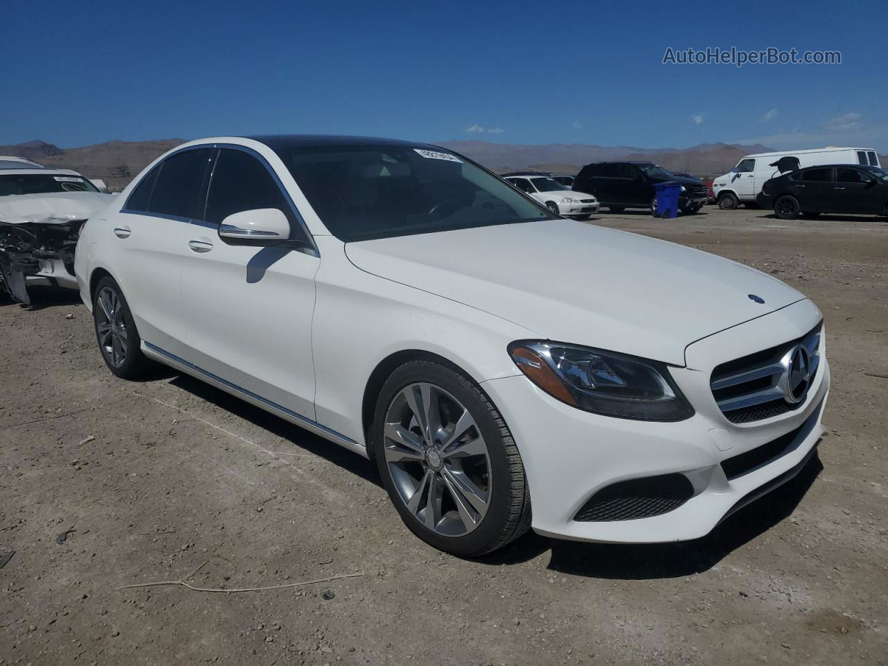 2015 Mercedes-benz C 300 Белый vin: 55SWF4JB7FU078333