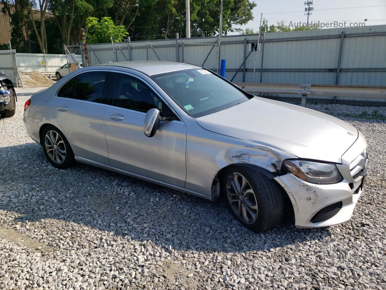 2015 Mercedes-benz C 300 Серебряный vin: 55SWF4JB7FU091986