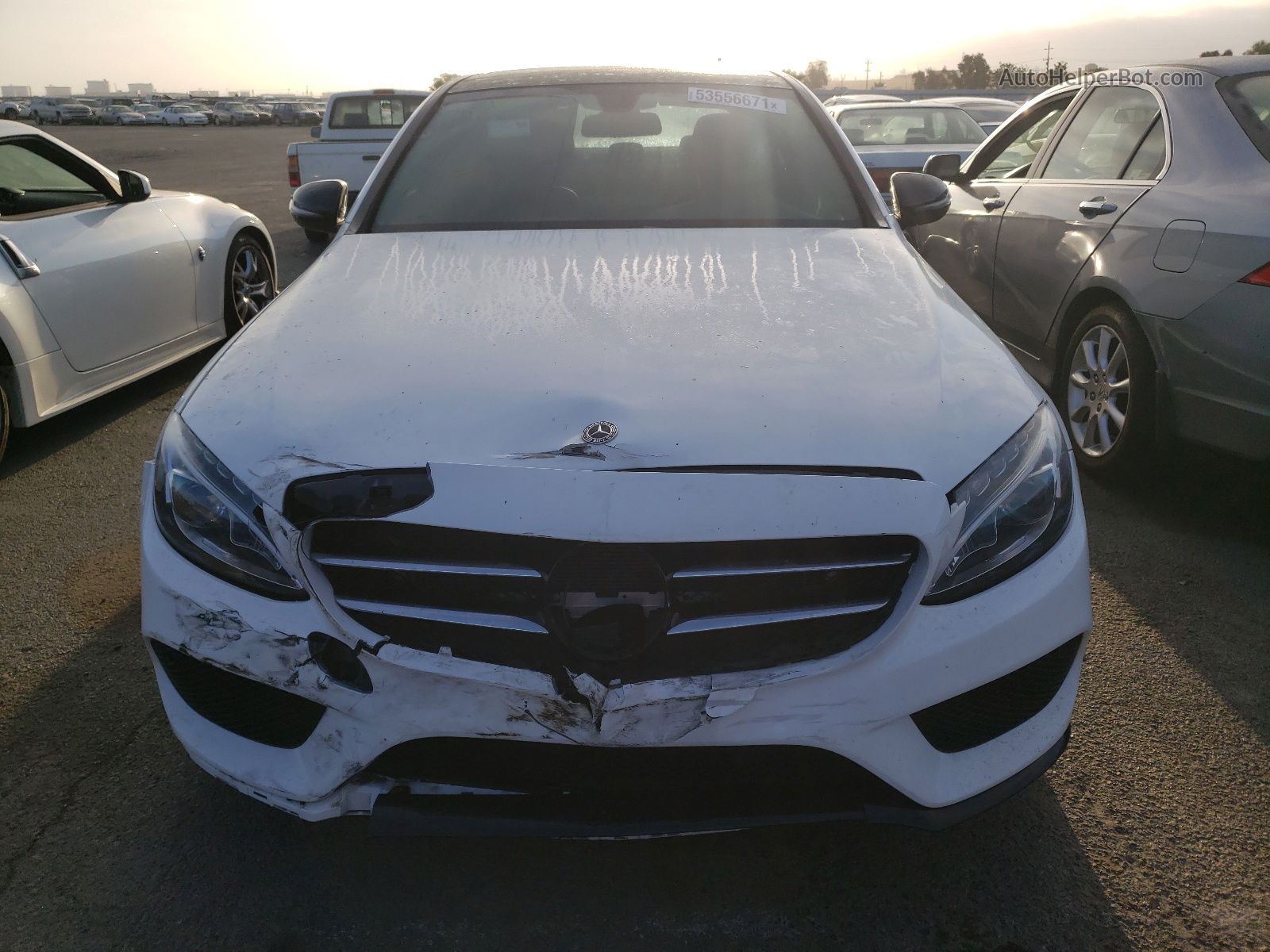 2018 Mercedes-benz C 300 White vin: 55SWF4JB7JU234900