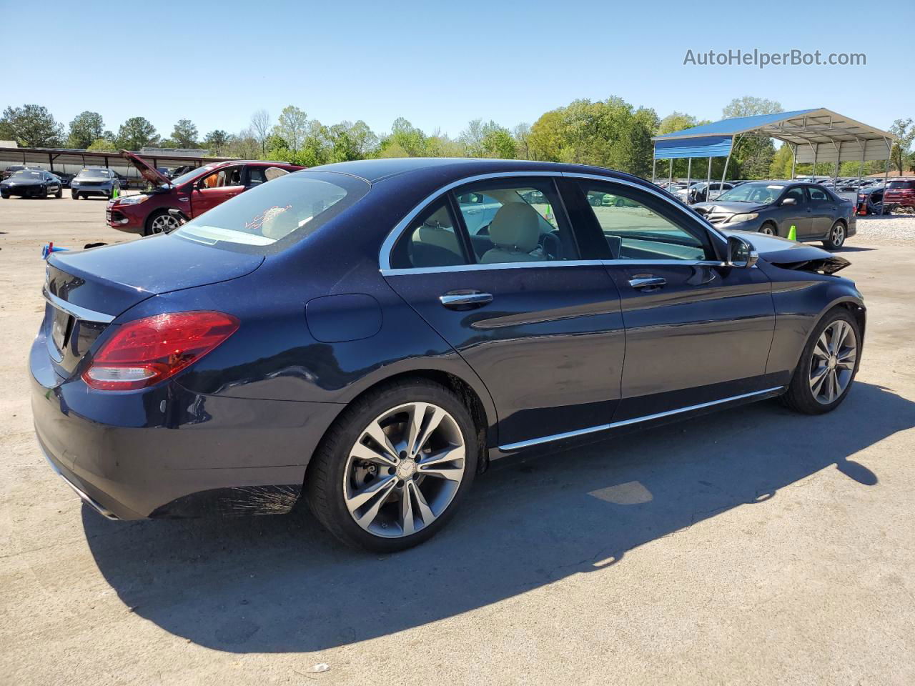 2015 Mercedes-benz C 300 Синий vin: 55SWF4JB8FU094217