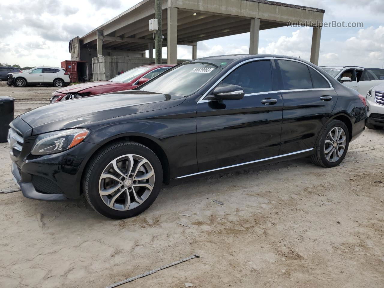 2015 Mercedes-benz C 300 4matic Черный vin: 55SWF4KB0FU017341