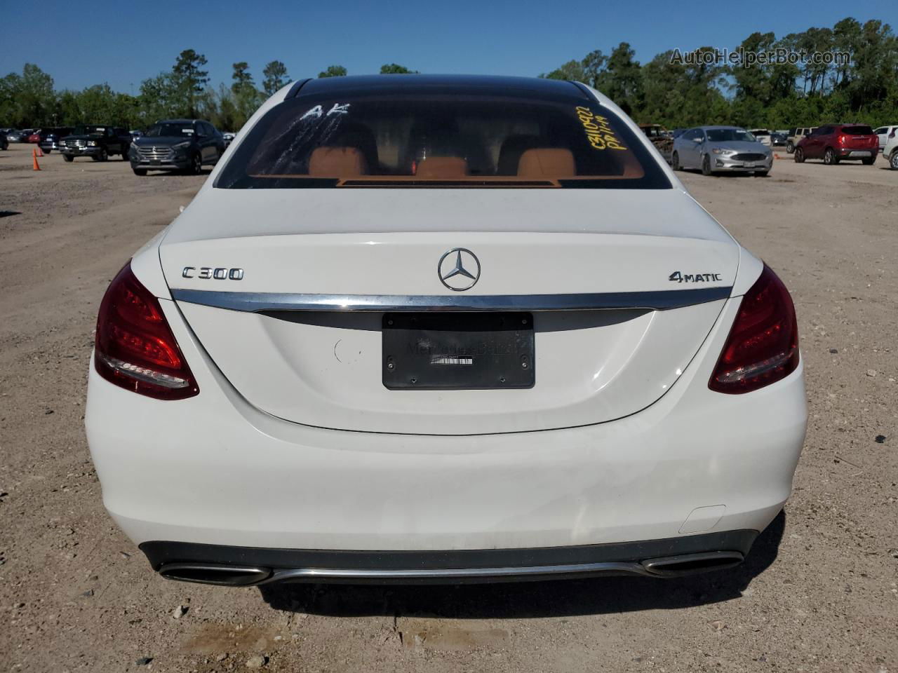 2015 Mercedes-benz C 300 4matic Белый vin: 55SWF4KB0FU036293