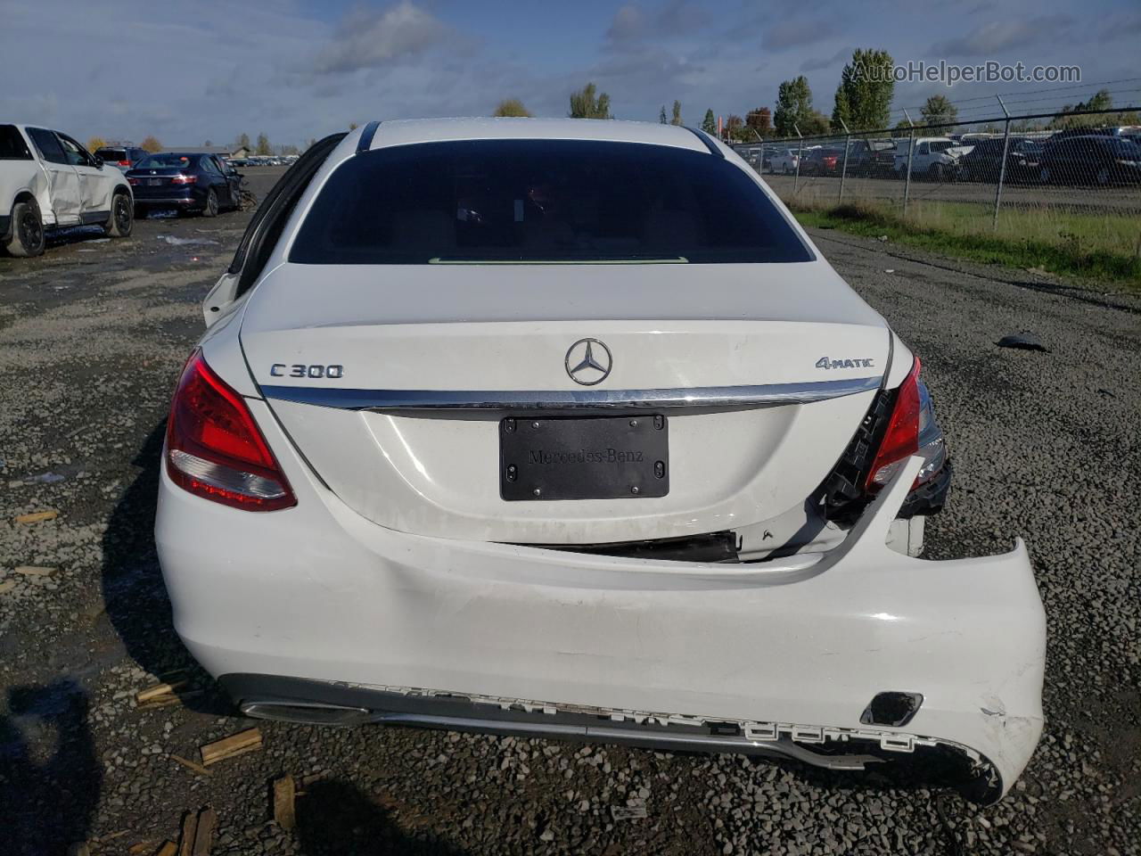 2015 Mercedes-benz C 300 4matic White vin: 55SWF4KB0FU040957