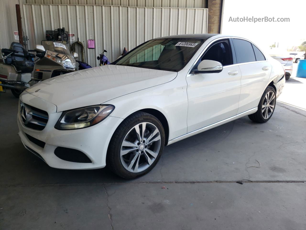 2015 Mercedes-benz C 300 4matic White vin: 55SWF4KB2FU040541