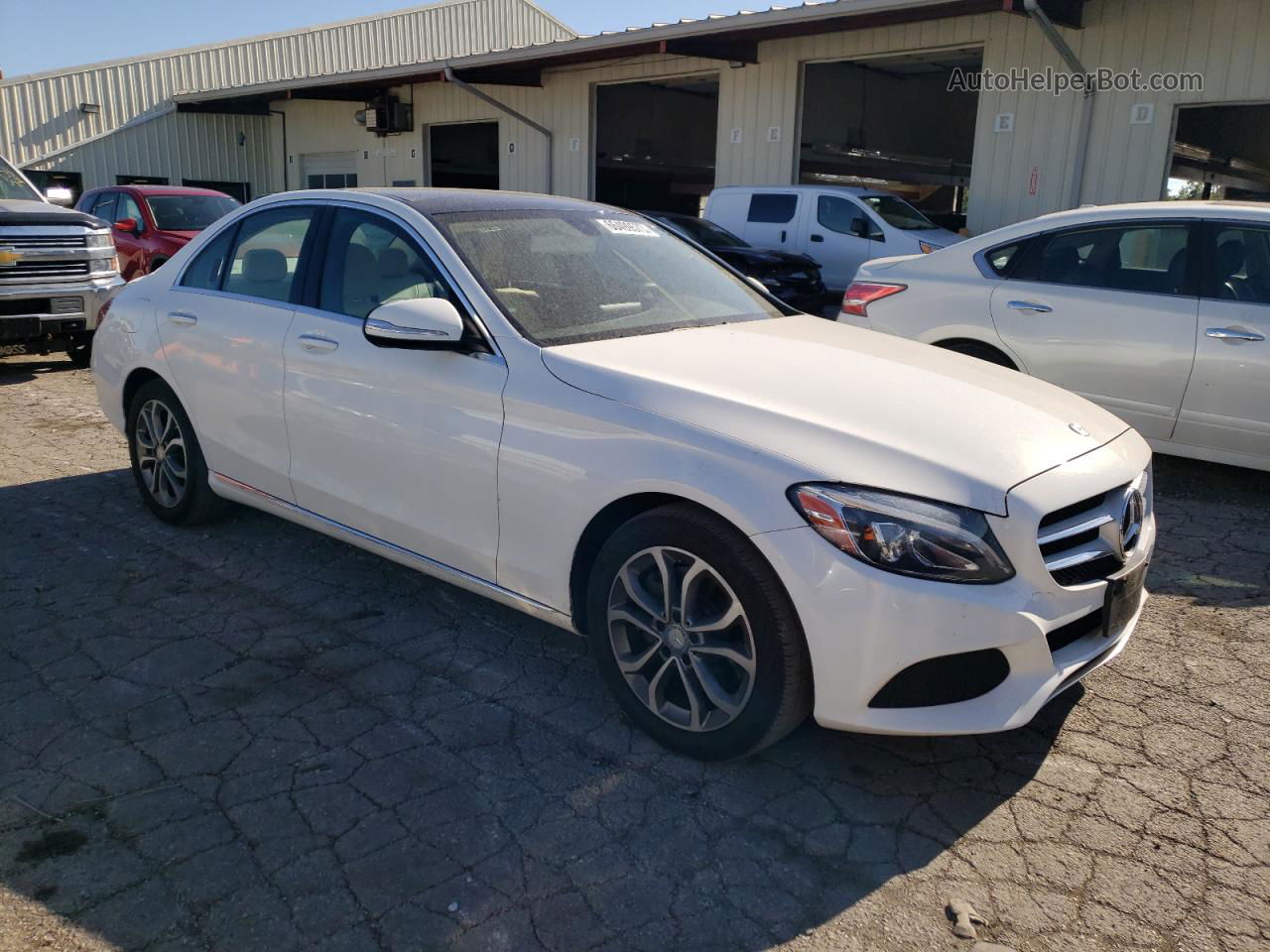 2015 Mercedes-benz C 300 4matic White vin: 55SWF4KB3FU087660