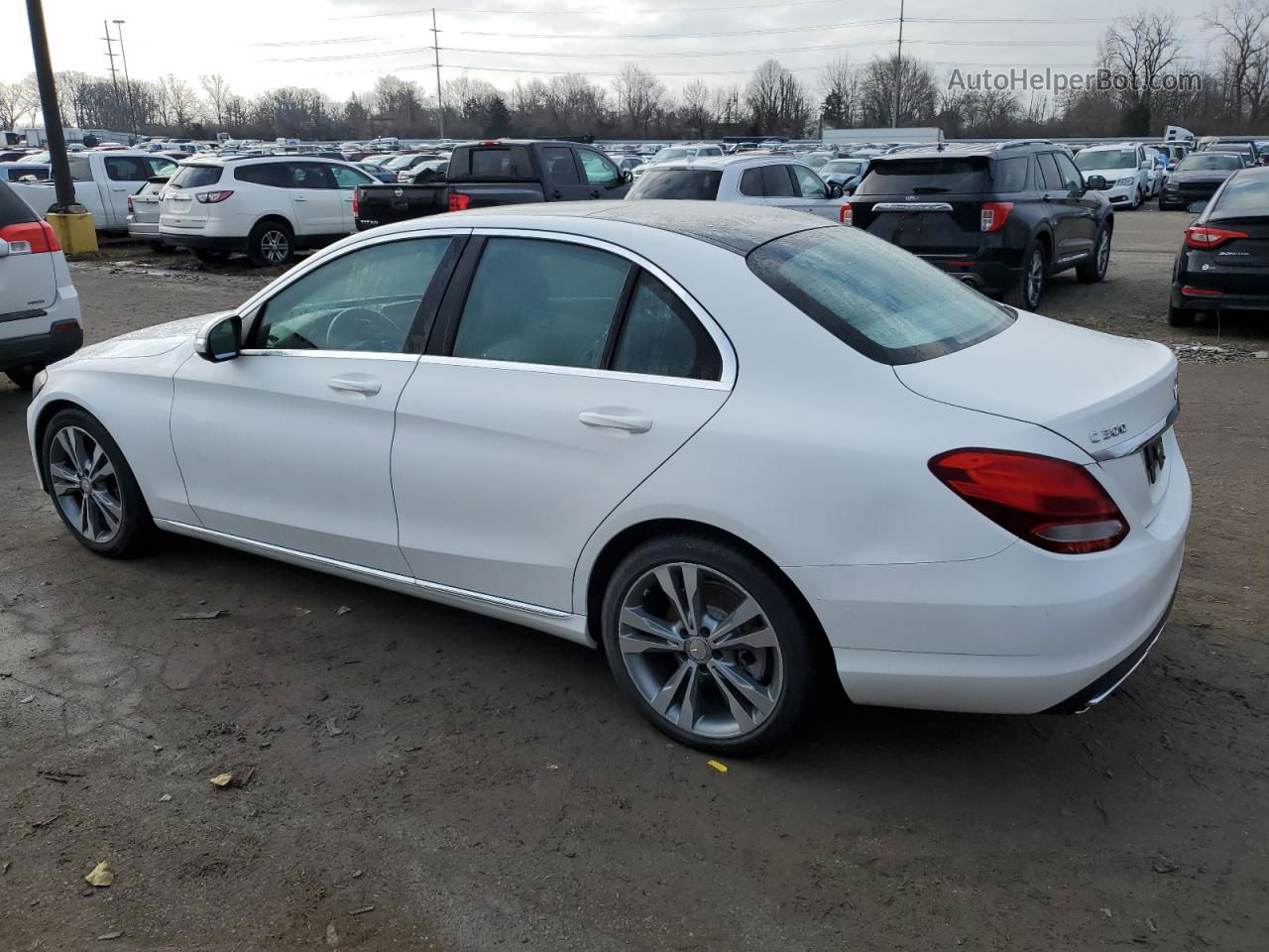 2015 Mercedes-benz C 300 4matic White vin: 55SWF4KB4FU010635