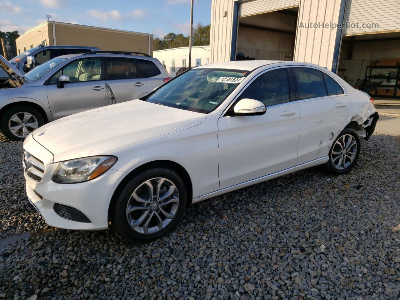 2015 Mercedes-benz C 300 4matic White vin: 55SWF4KB6FU023502