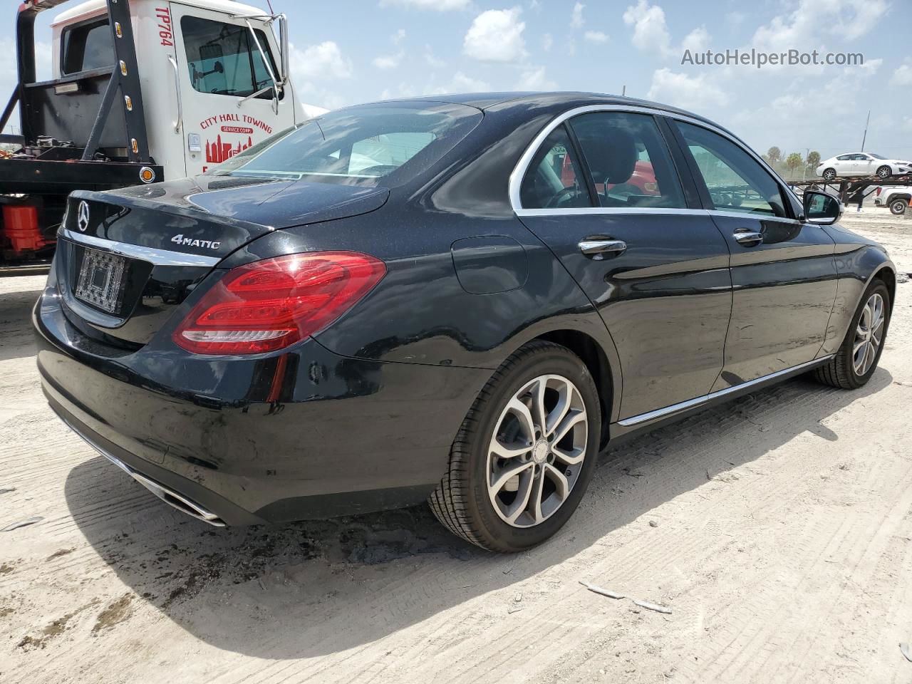 2015 Mercedes-benz C 300 4matic Черный vin: 55SWF4KB6FU025346