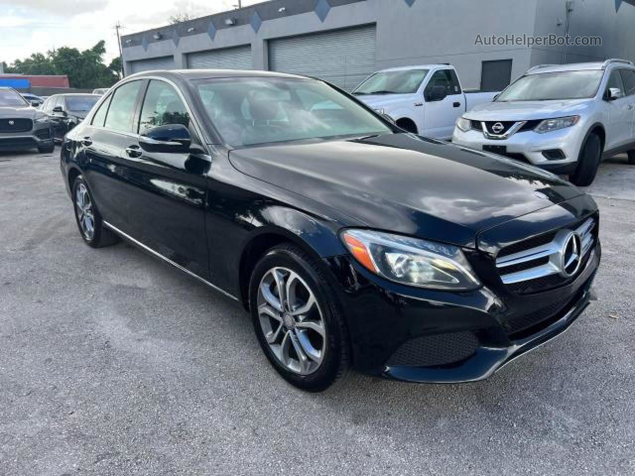 2015 Mercedes-benz C 300 4matic Черный vin: 55SWF4KB6FU025346